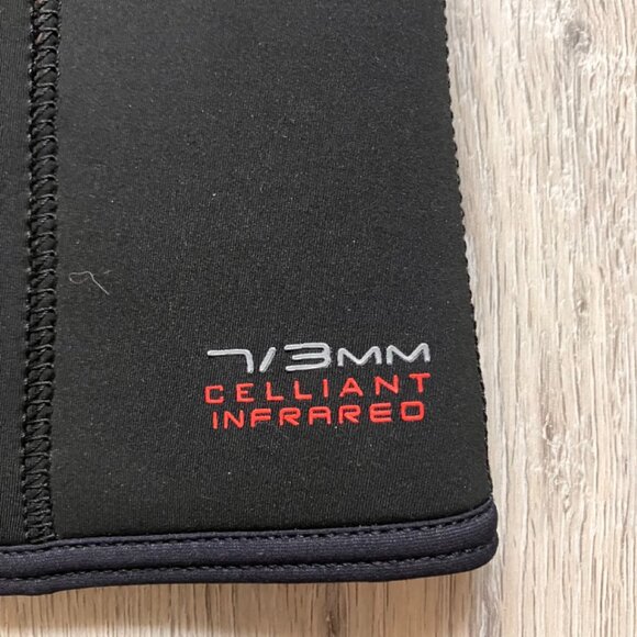 BARE women's neoprene 7/3 hooded vest for scuba/diving - Picture 4 of 10